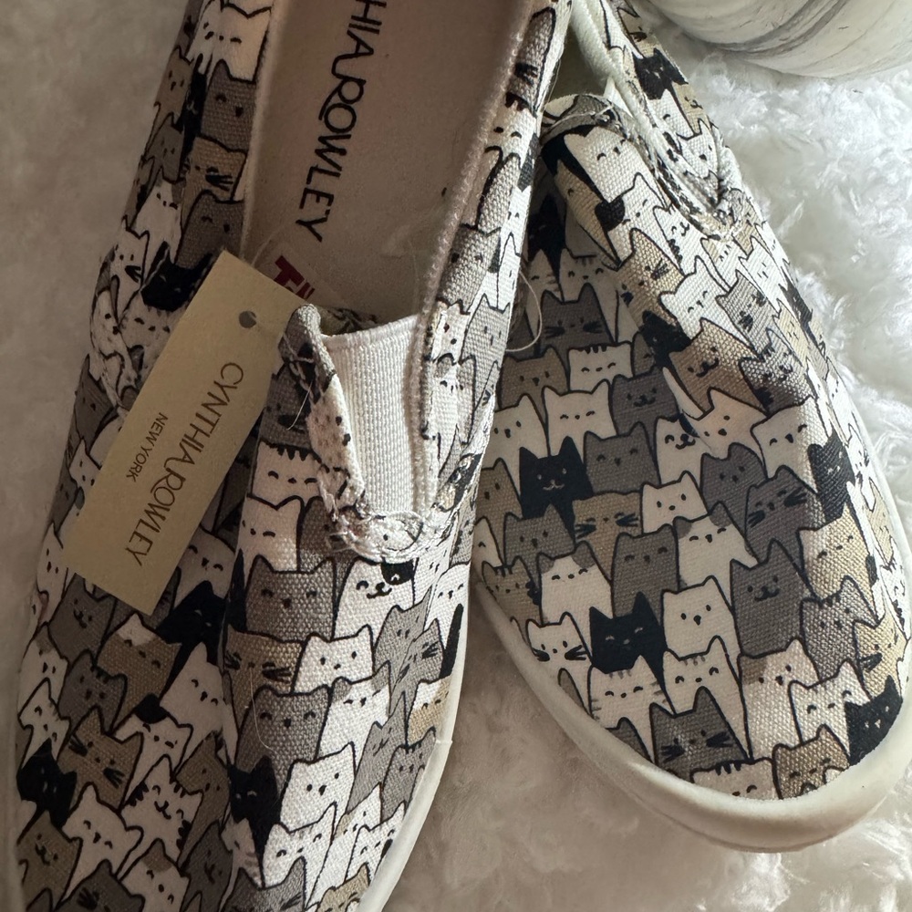 Cynthia Rowley Kids Cat Print Slip-On Sneakers - Black, White, Tan